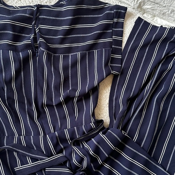 classy monteau jumpsuit - Picture 3 of 3